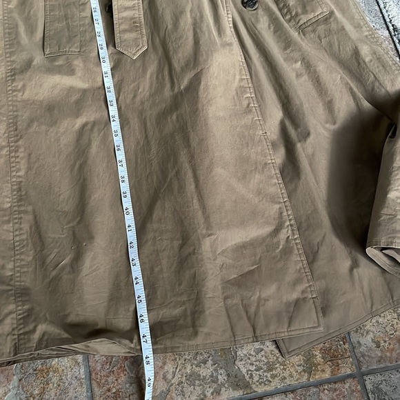 Hugo Boss Paris trench coat - Picture 9 of 11